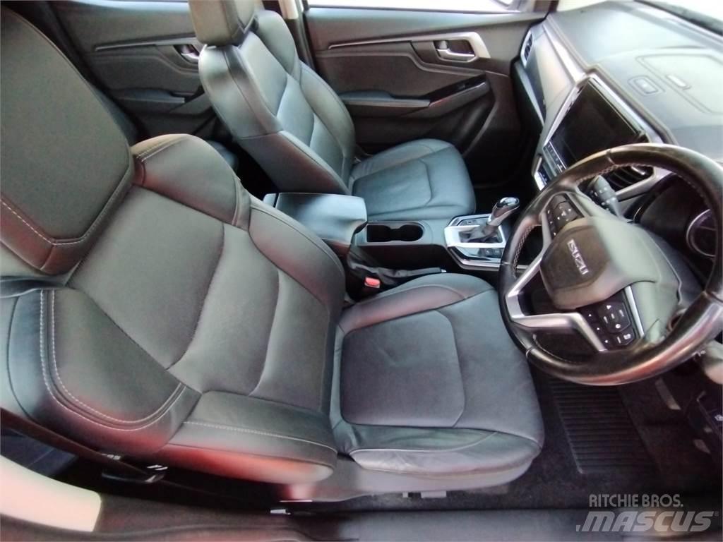 Isuzu DL40 Other