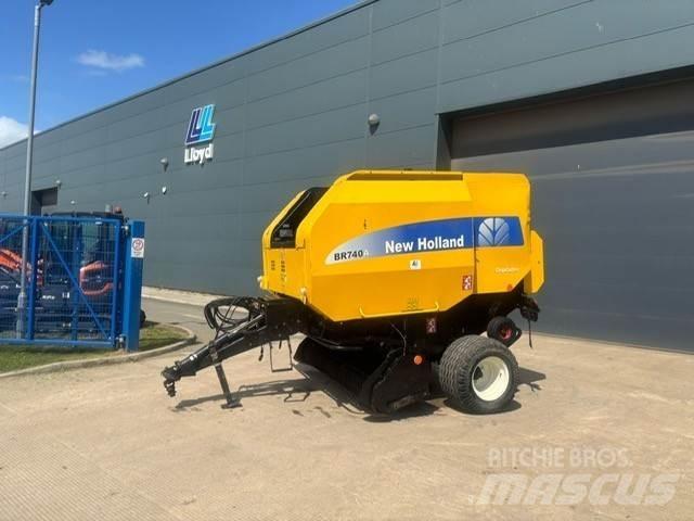 New Holland Br740a Square balers