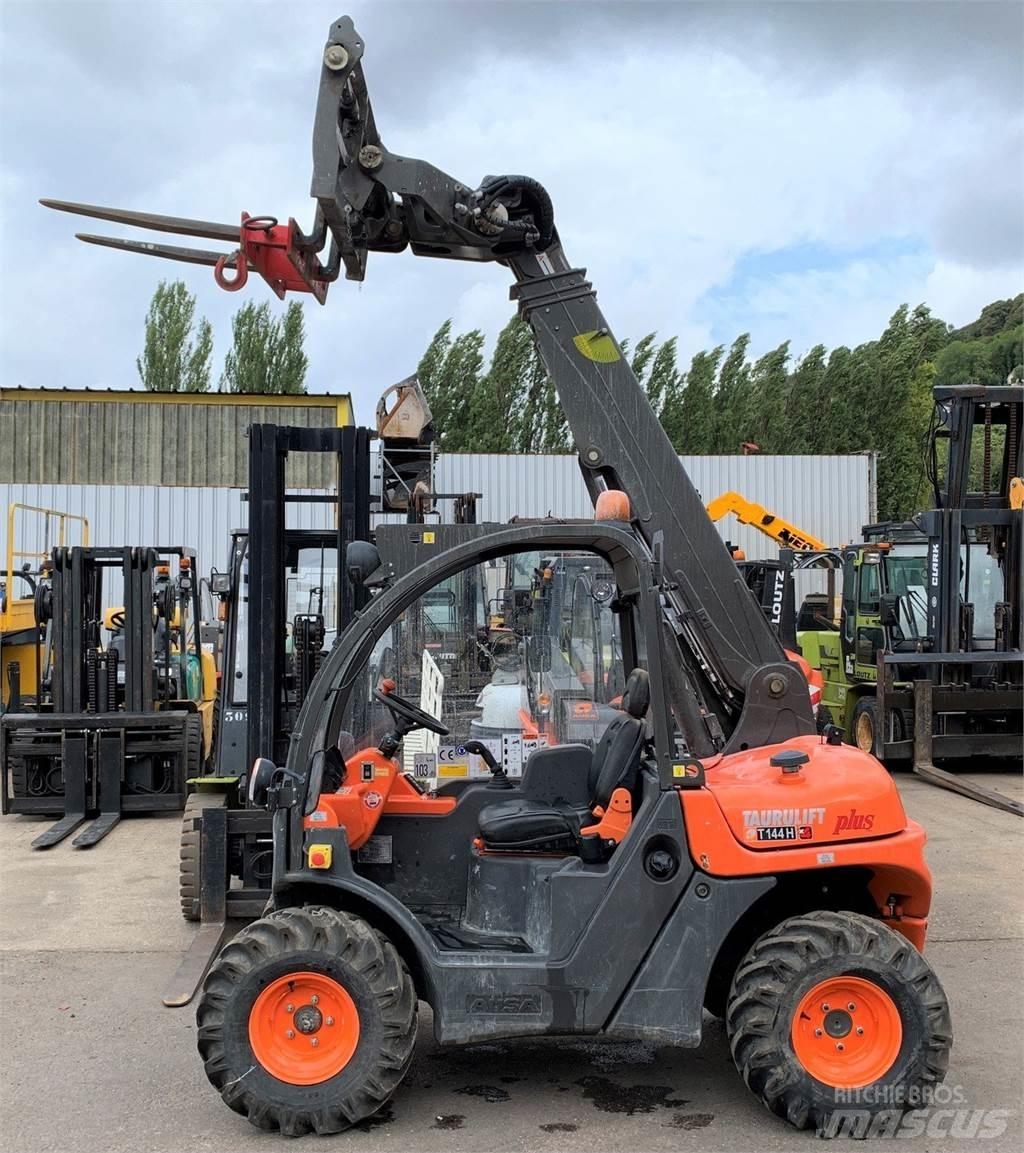 Ausa T144H Plus Telehandlers