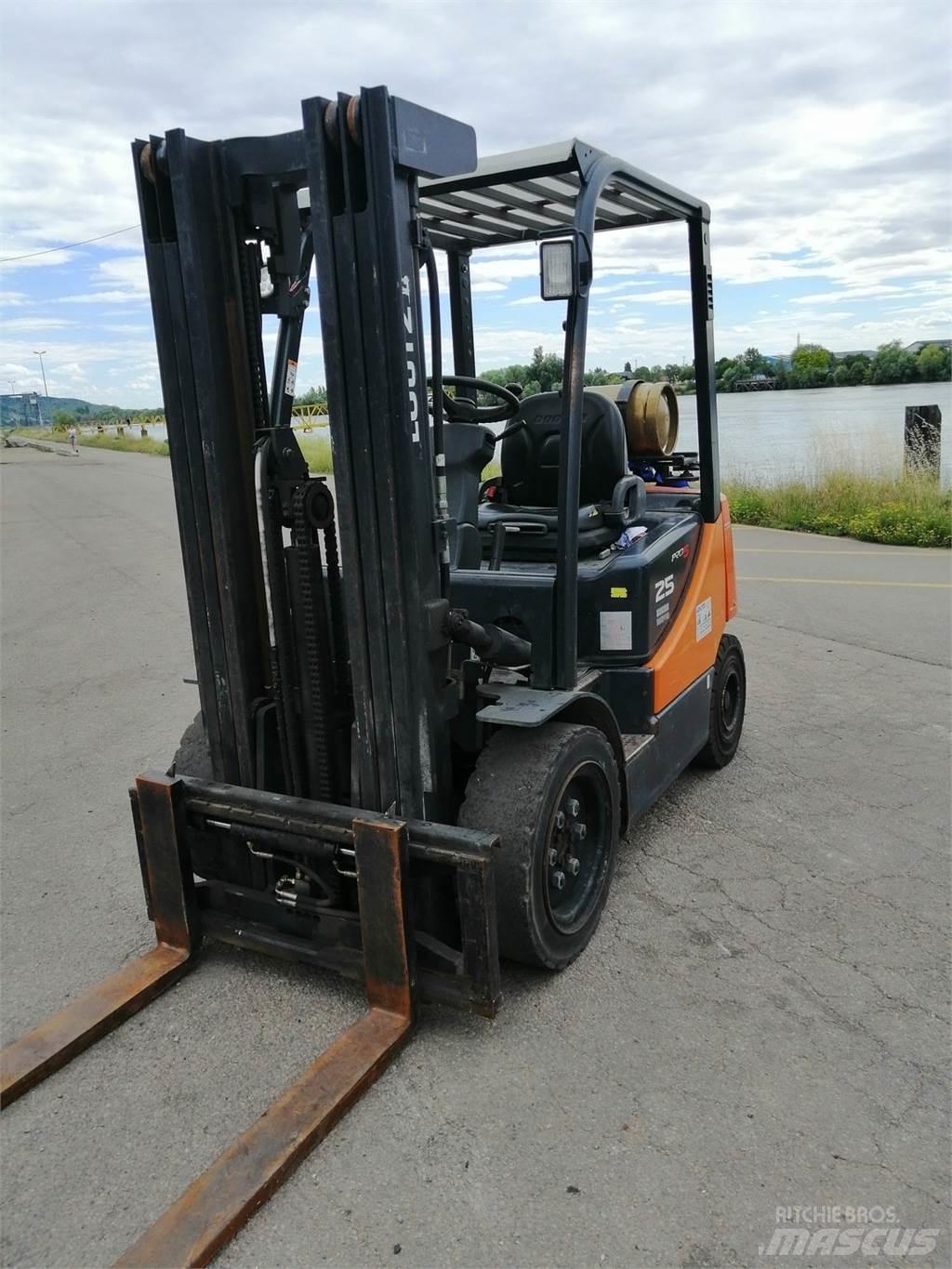 Doosan G25P-5 Other