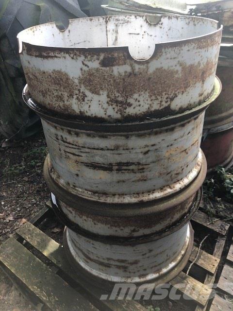  UM 15X30 Tyres, wheels and rims
