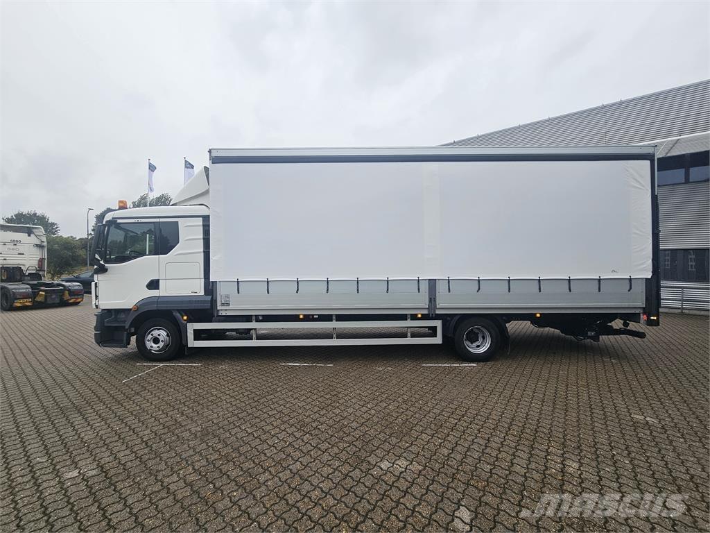 MAN TGL 12.250 Curtain sider trucks