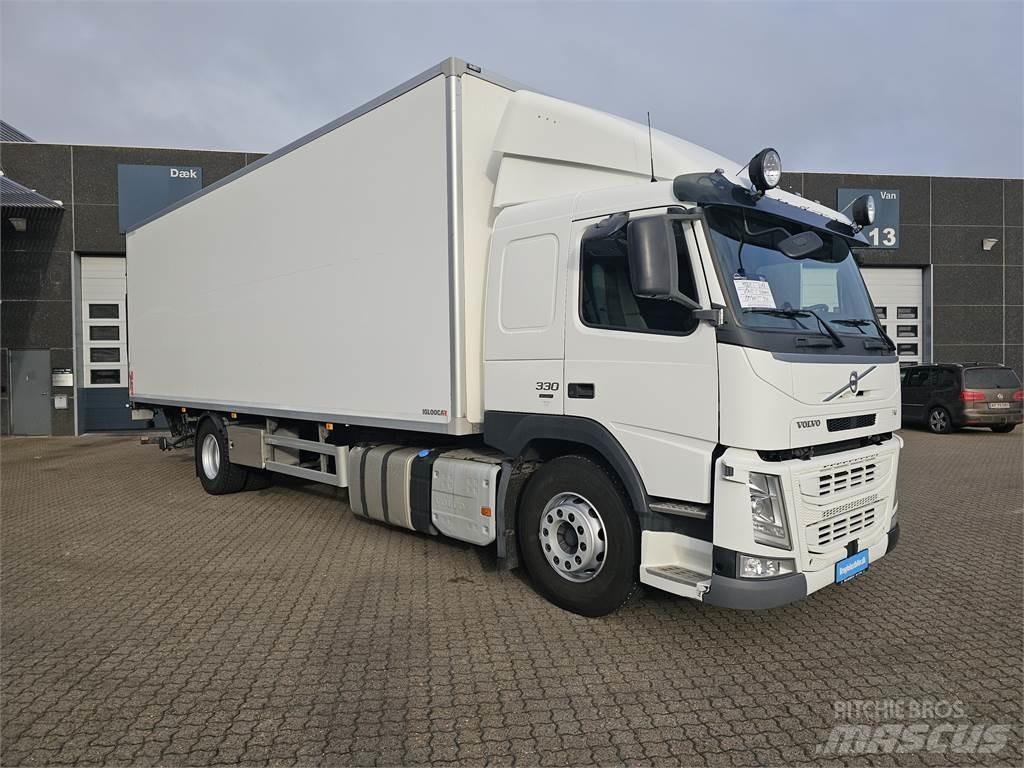 Volvo FM330 Temperature controlled trucks