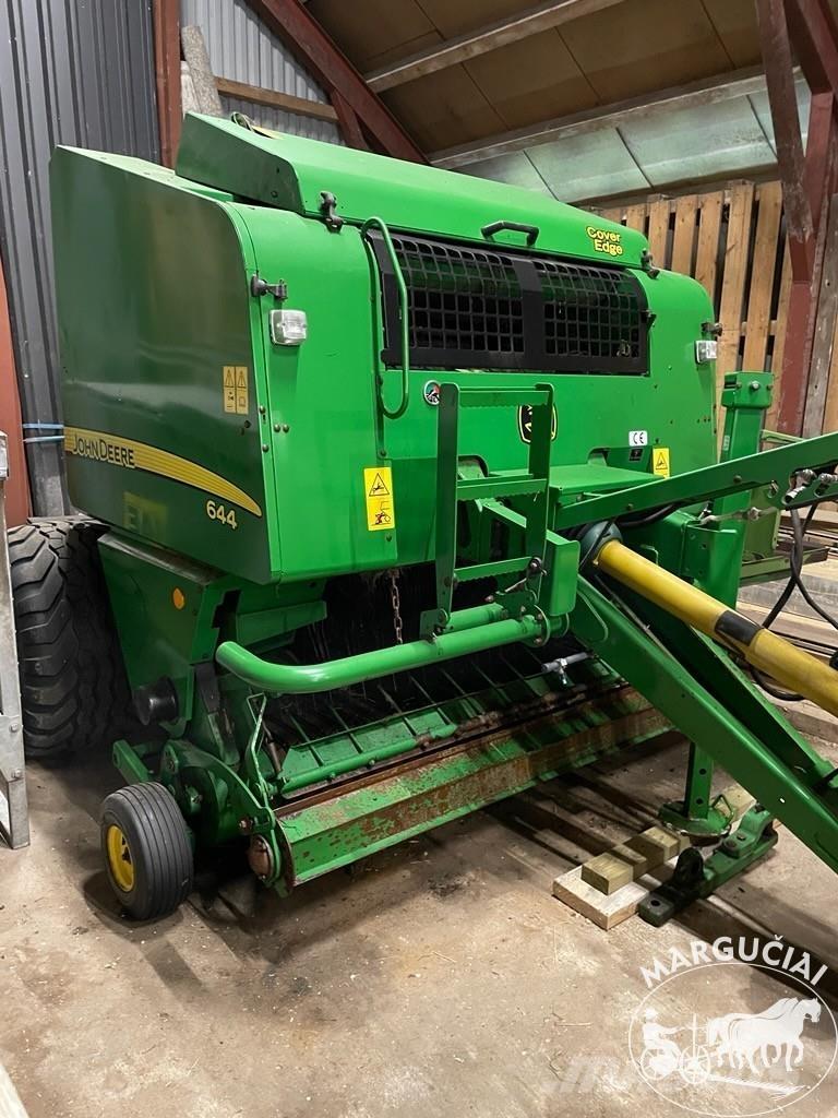 John Deere 644 Farm machinery