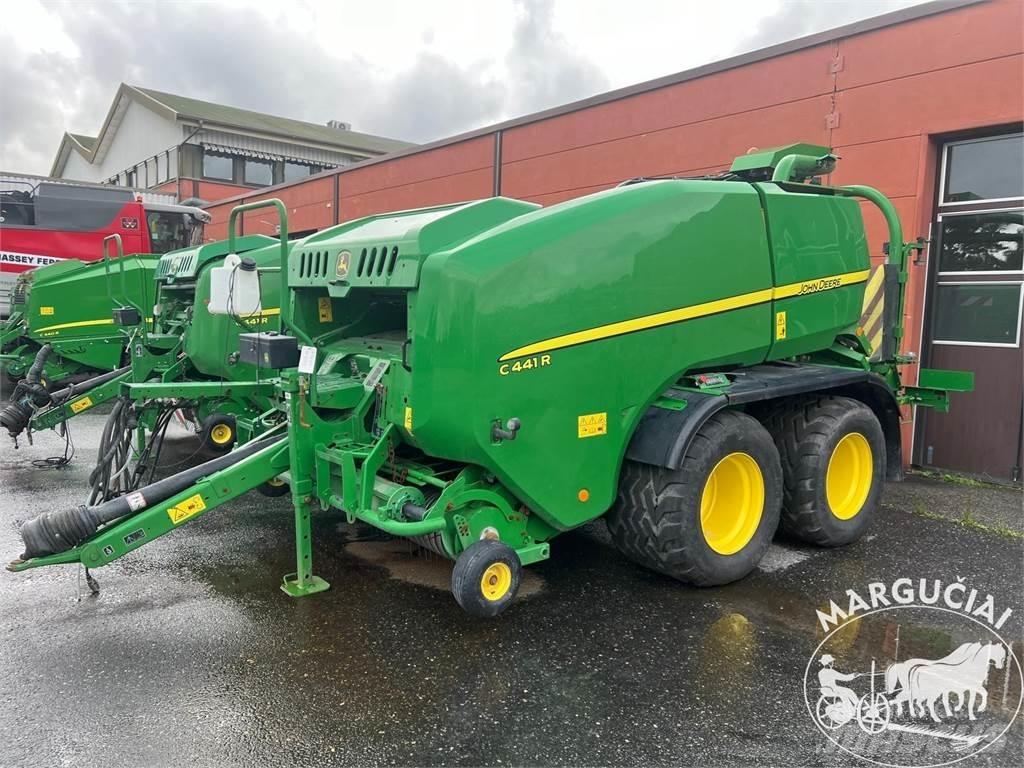 John Deere C441R Farm machinery