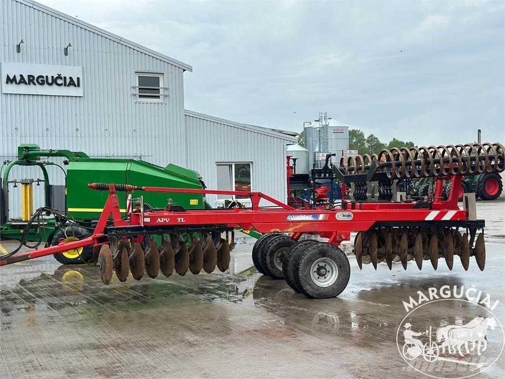Quivogne 4,5 m Farm machinery