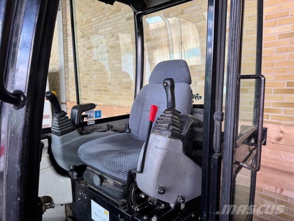 Cams CZ25 Mini excavators < 7t (Mini diggers)