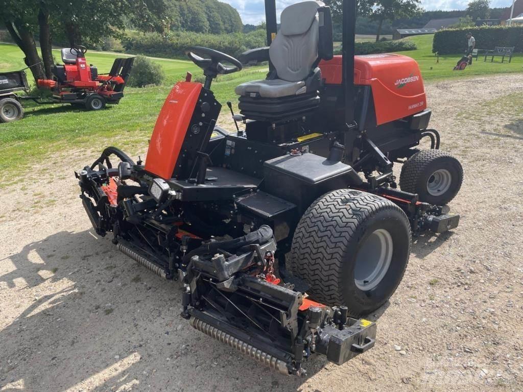 Jacobsen FAIRWAY 250 Riding mowers