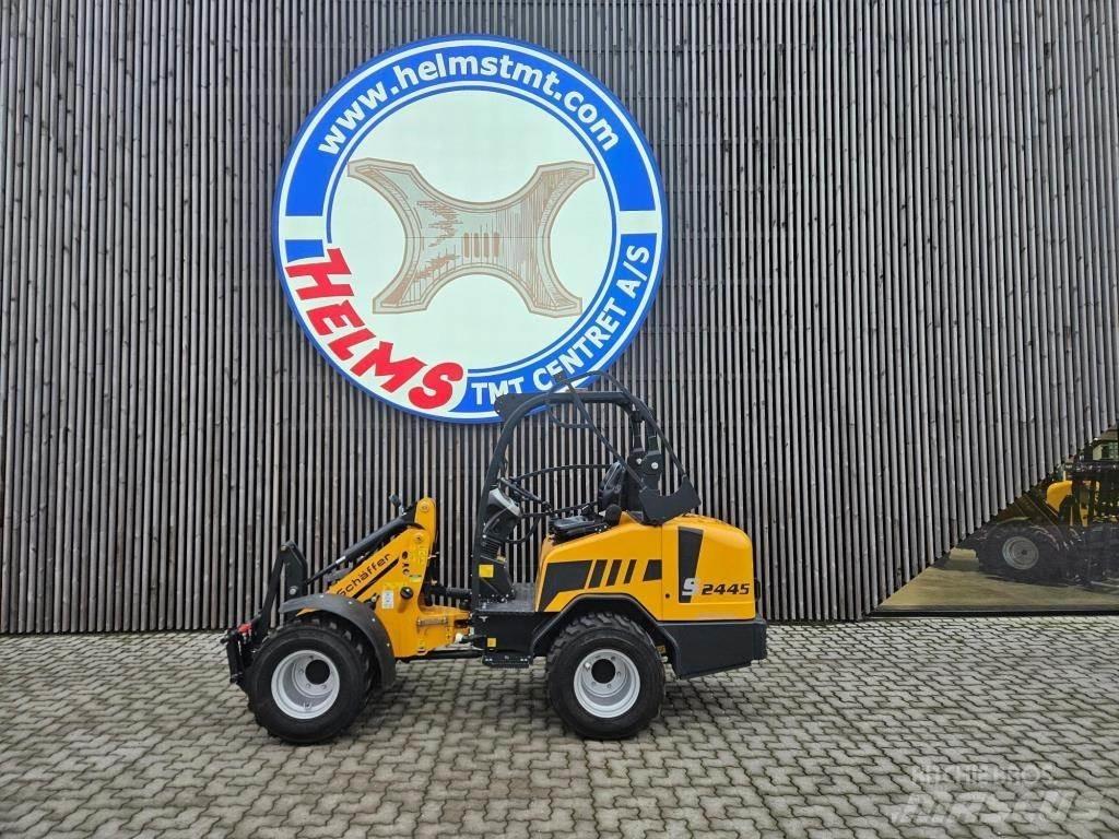 Schäffer 2445S Mini loaders