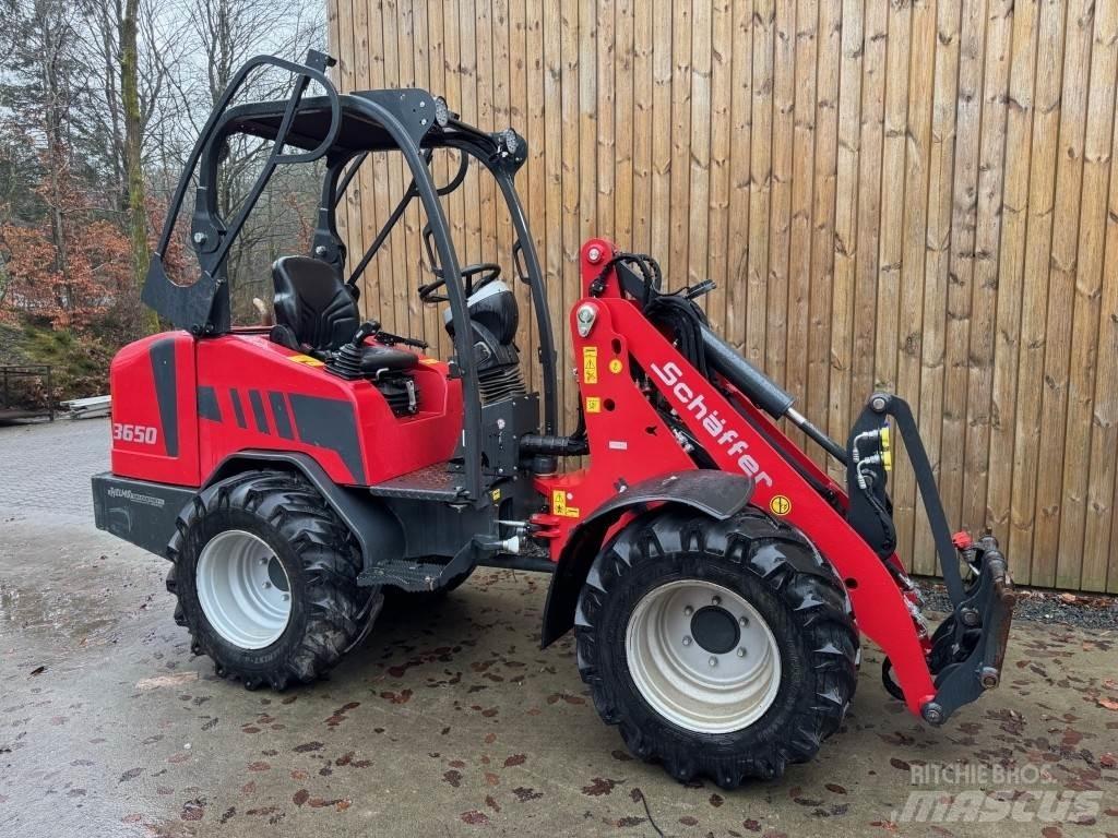Schäffer 3650 Mini loaders
