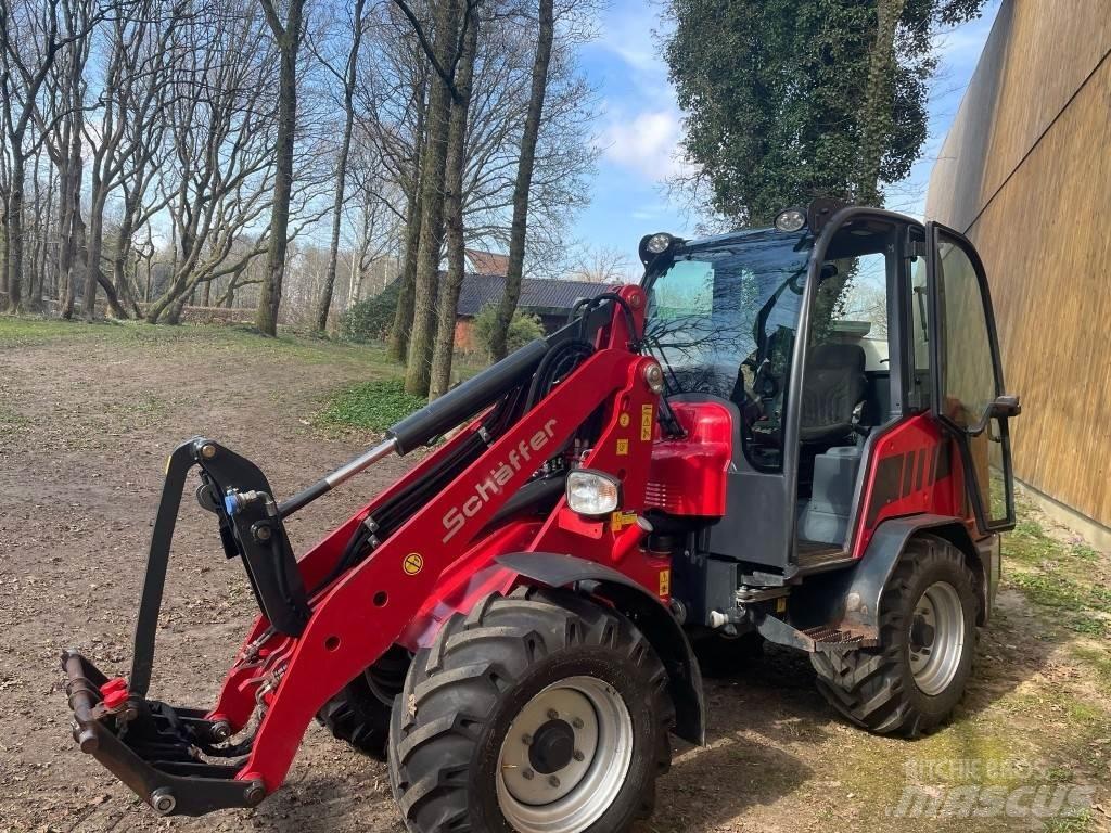 Schäffer 4670 Mini loaders