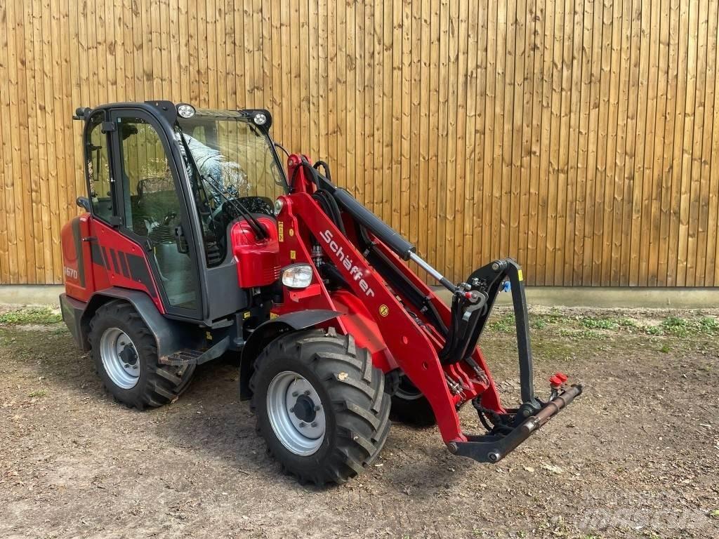 Schäffer 4670 Mini loaders