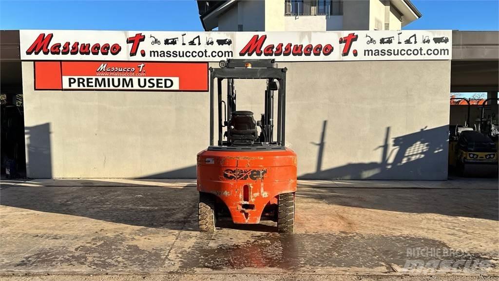 Carer R70H Electric forklift trucks