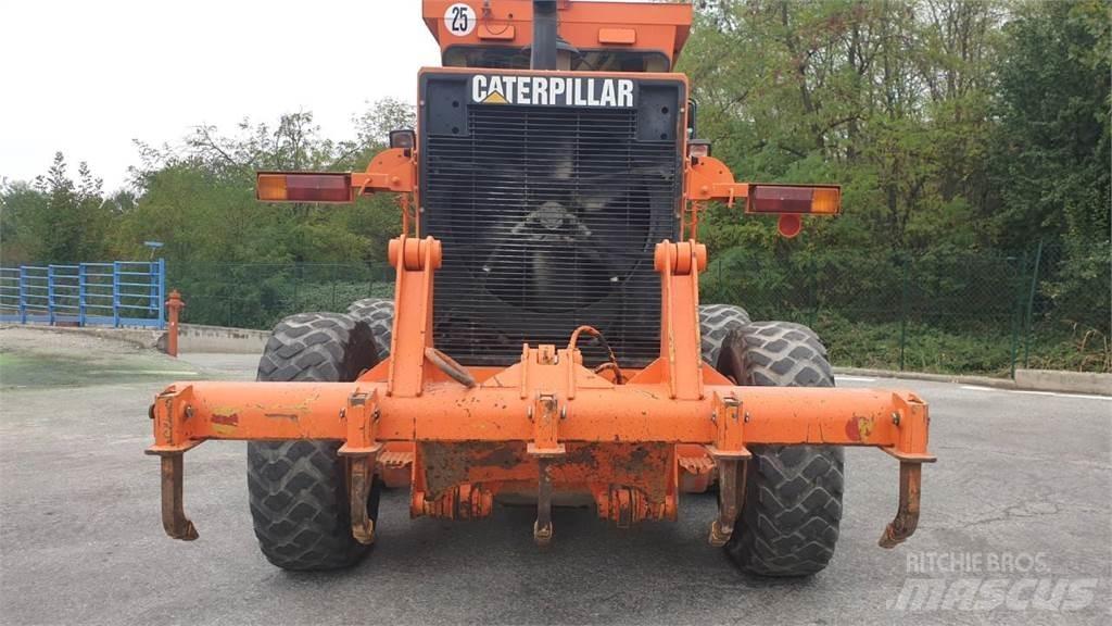 CAT 120H Crawler dozers