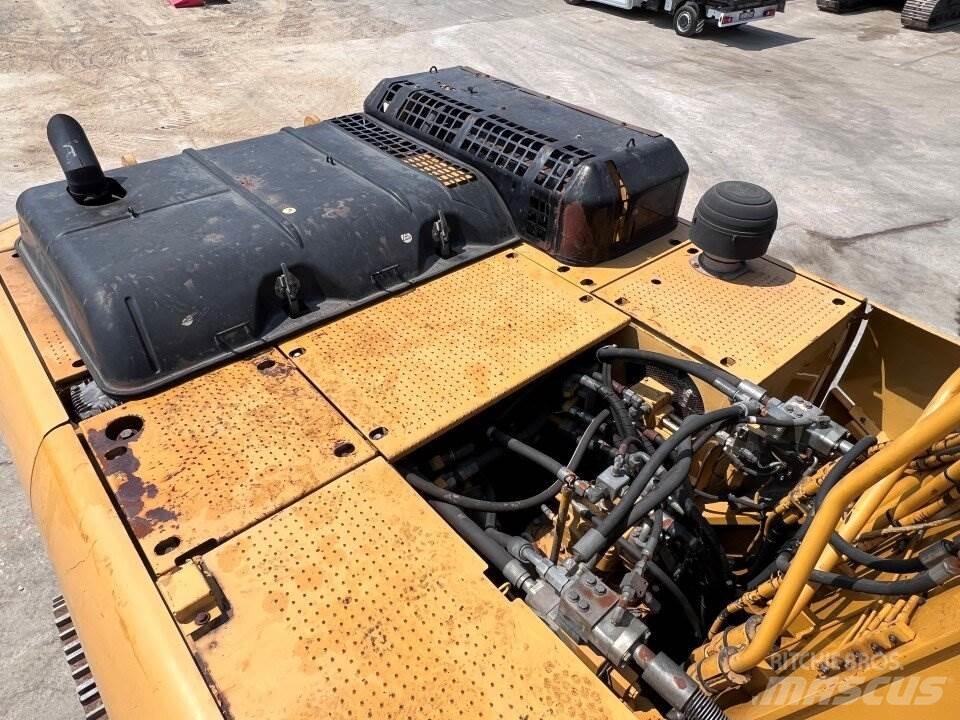 CAT 330D UHD Crawler excavators
