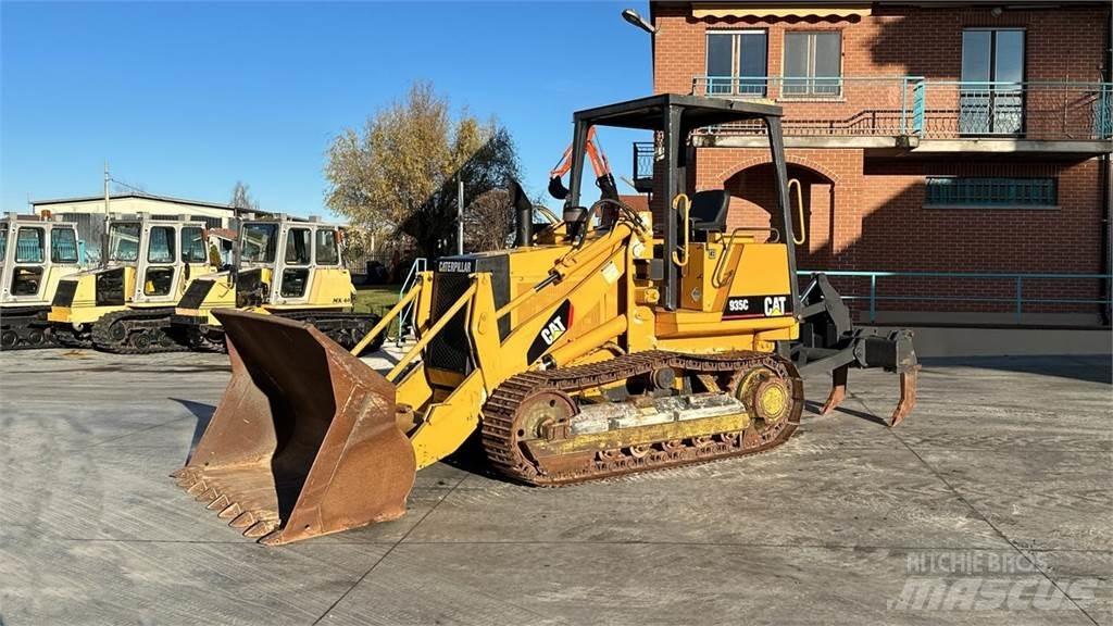 CAT 935C Wheel loaders