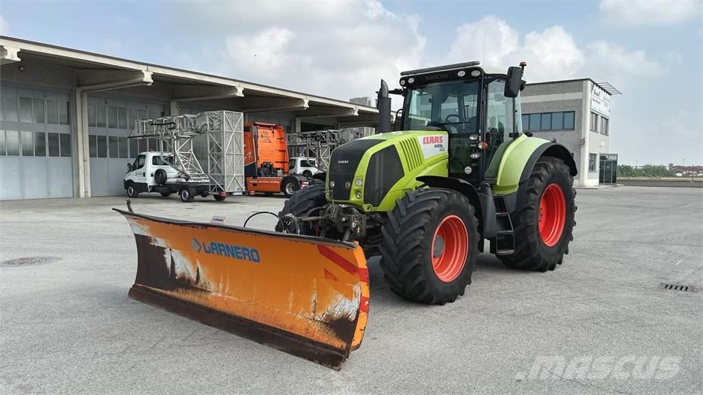 CLAAS Axion 810 4x4 Snow blades and plows