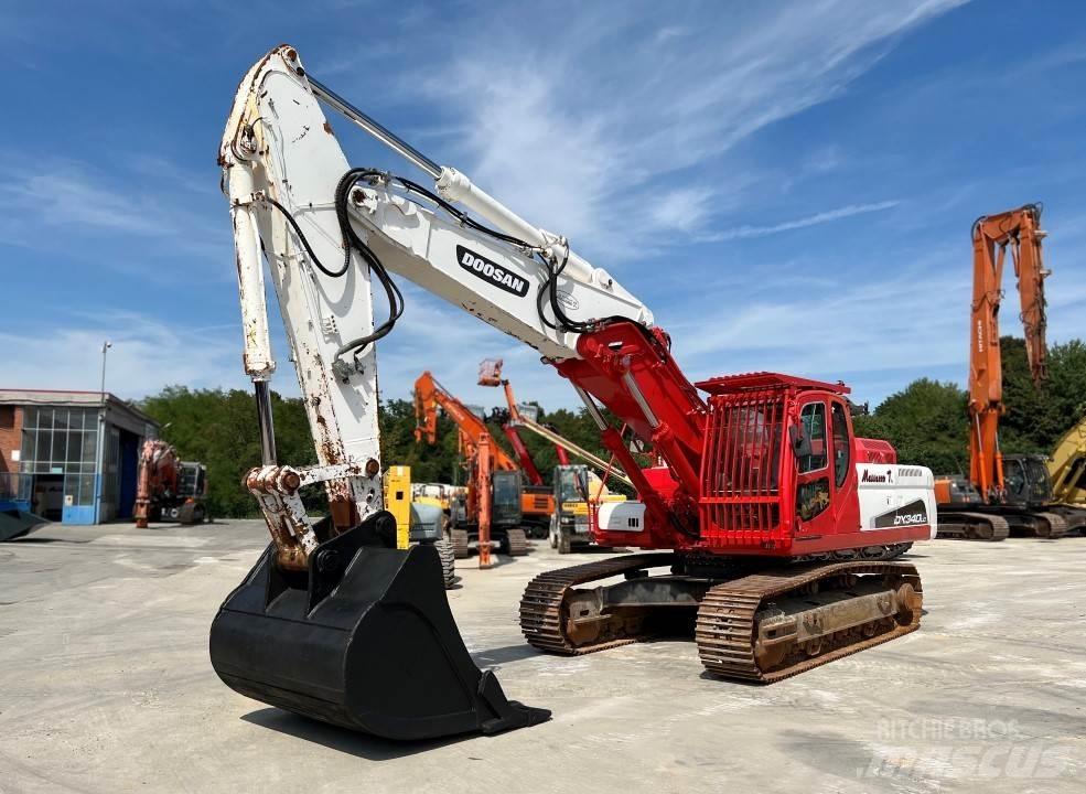Doosan DX340 LC Crawler excavators
