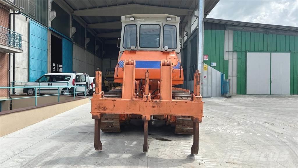 Fiat-Hitachi FD20 Crawler dozers