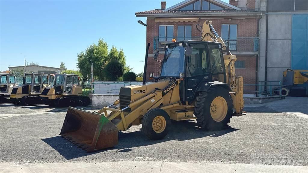 Ford 555C 4X2 Backhoe