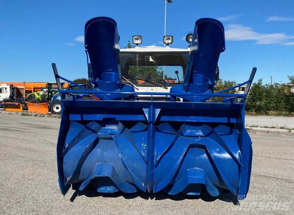  Fresia Snow blades and plows
