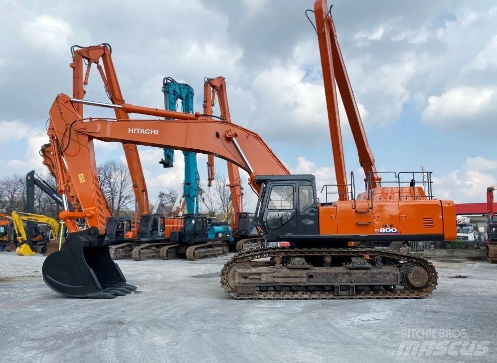 Hitachi EX800 Crawler excavators