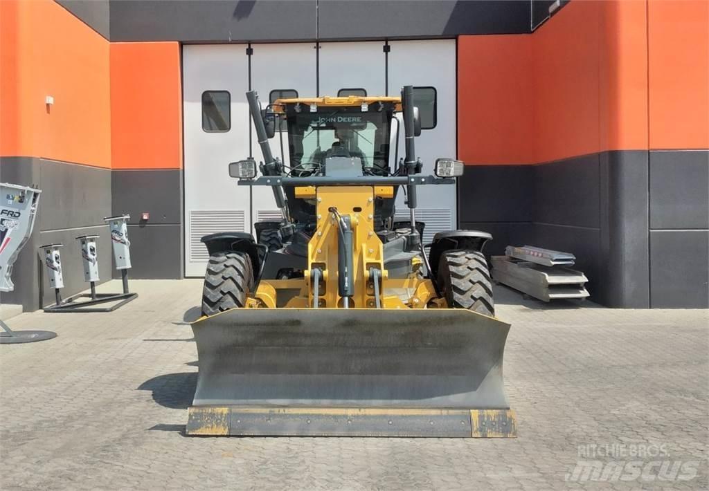 John Deere 622 GP 6X6 Crawler dozers