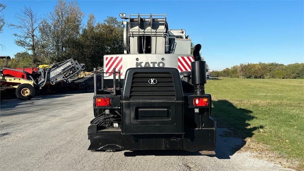 Kato KR 22H-11 4x4 All terrain cranes