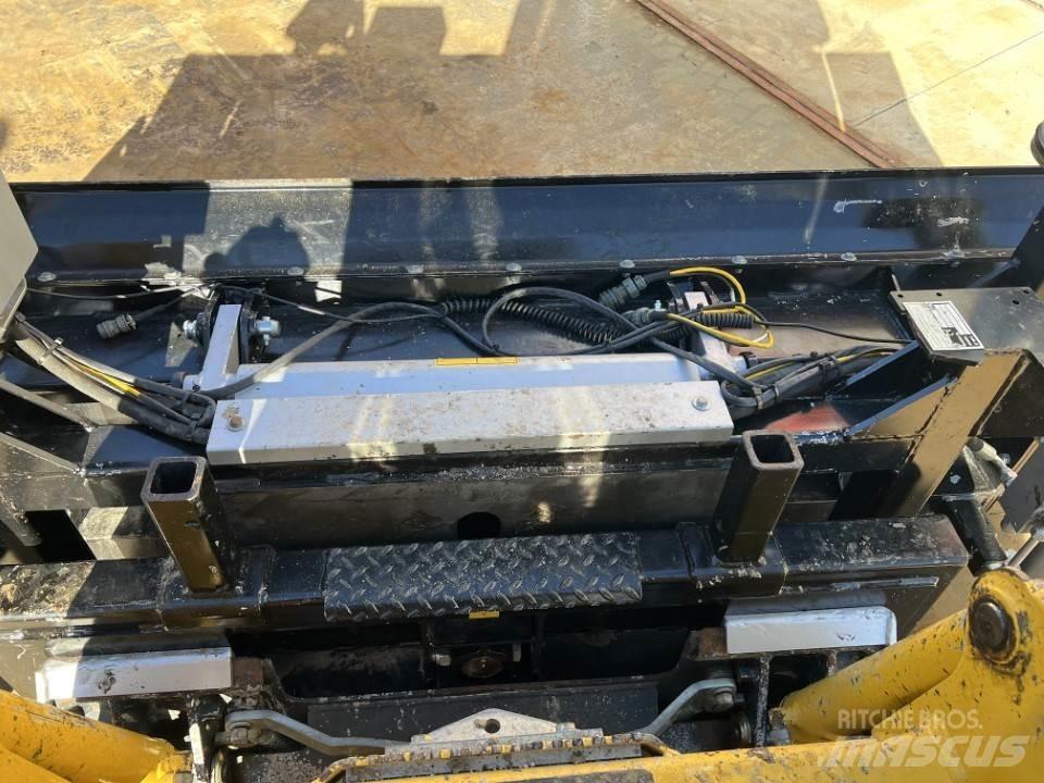 Komatsu CK 20 HF Skid steer loaders