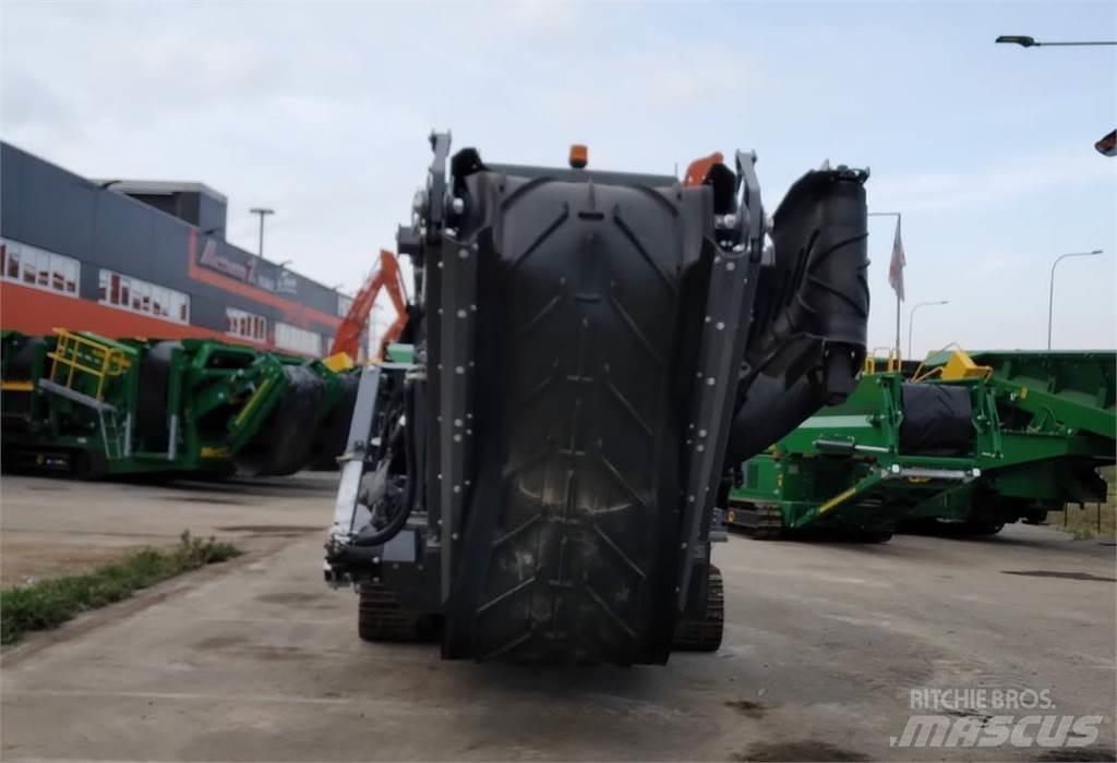 McCloskey R70 Waste sorting equipment