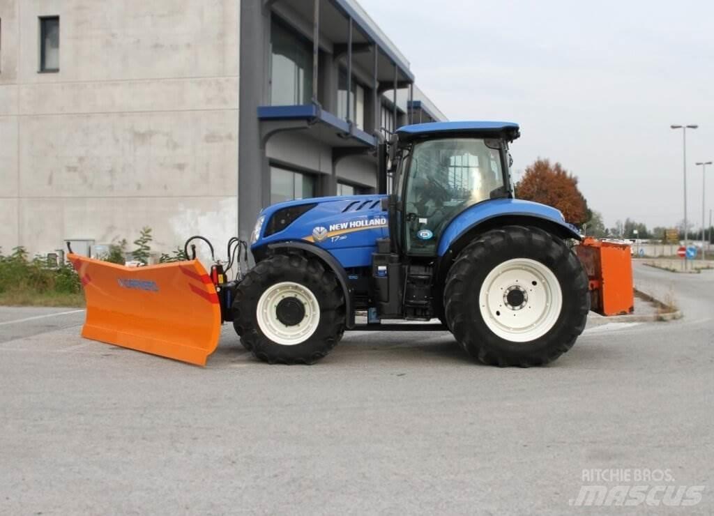 New Holland T7.190 Snow blades and plows