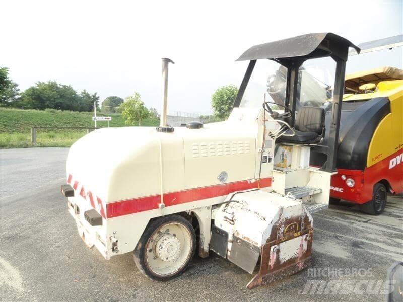Roadtec RX-10 123 Asphalt pavers