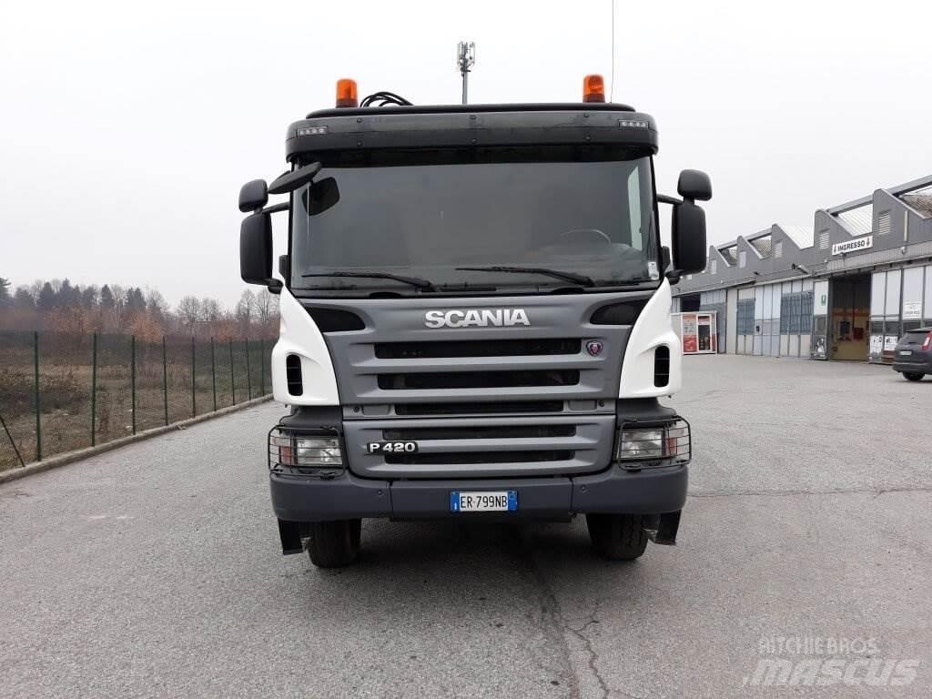 Scania P420 8X4 Other trucks