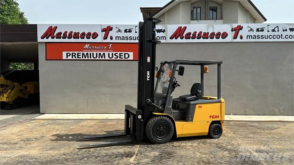 TCM FB30-7V Electric forklift trucks