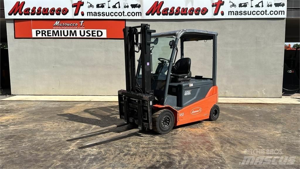 Toyota 8FBMT25 Electric forklift trucks