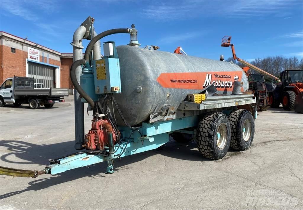 Vaia MB 141 Tanker trucks