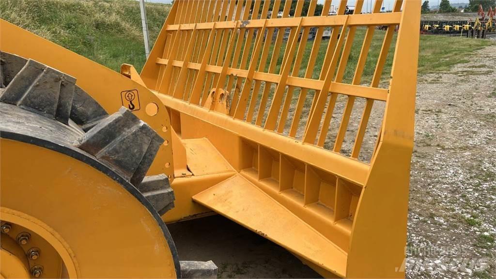 Vandel Quantum QS260 Crawler dozers
