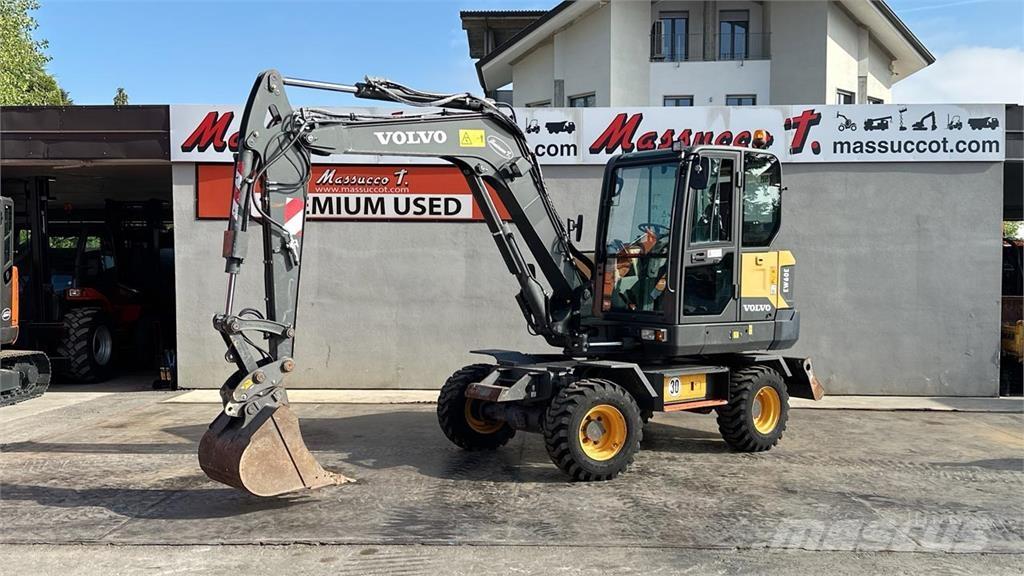 Volvo EW60E 4x4 Wheeled excavators