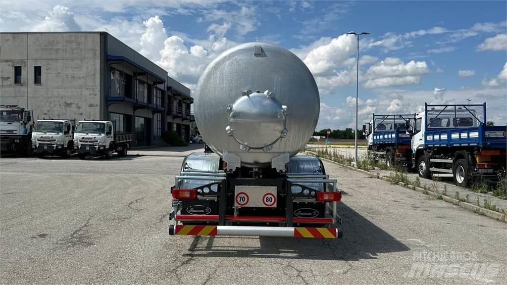 Volvo FMX 6X6 Tanker trucks