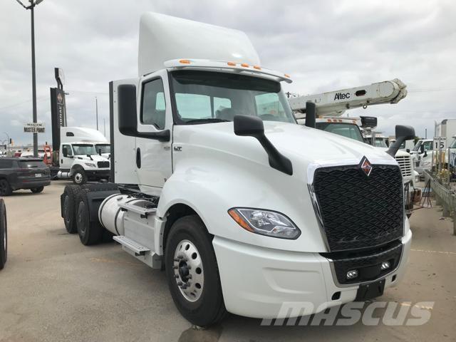 International LT Prime Movers