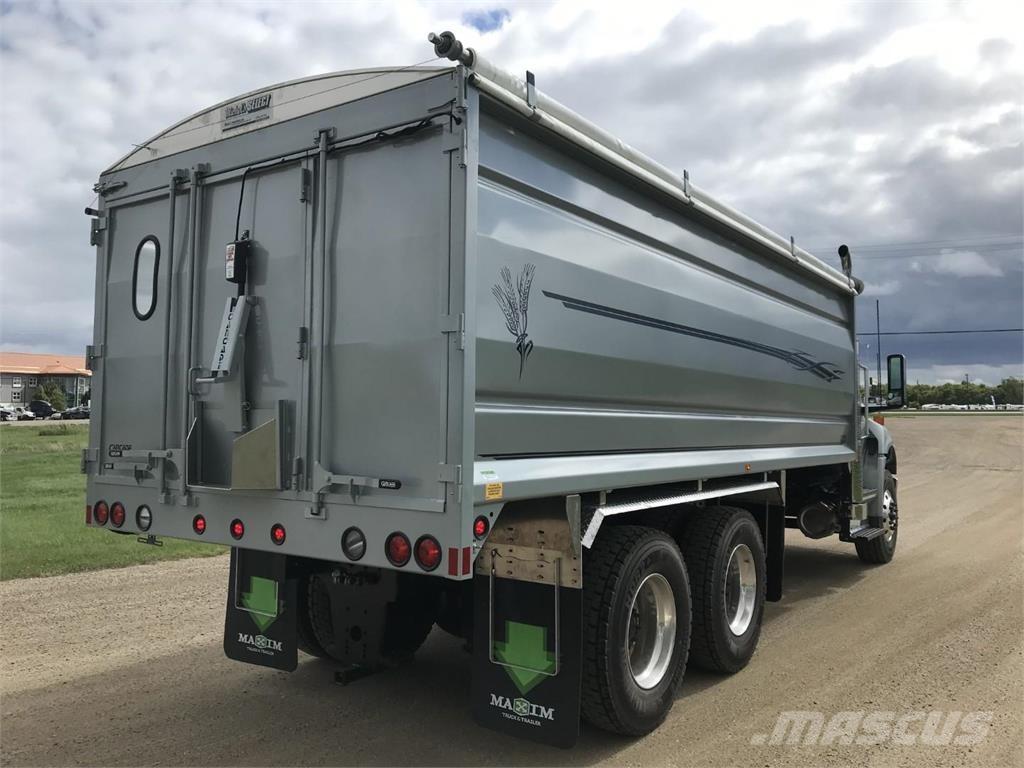 International MV Farm / grain trucks
