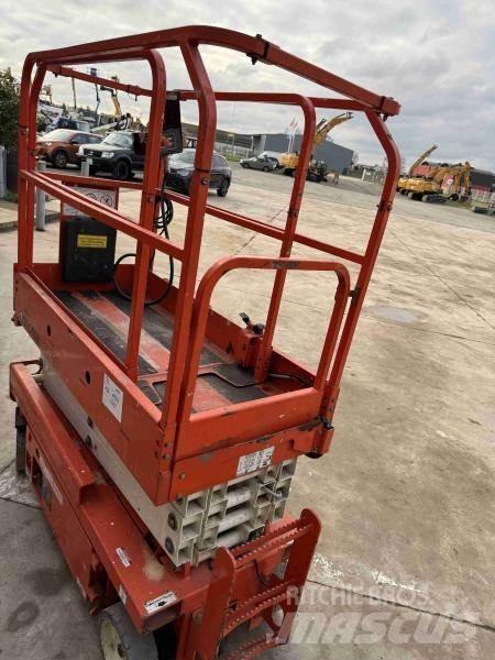 Snorkel S1930E Articulated boom lifts