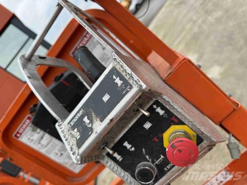 Snorkel S3215E Articulated boom lifts