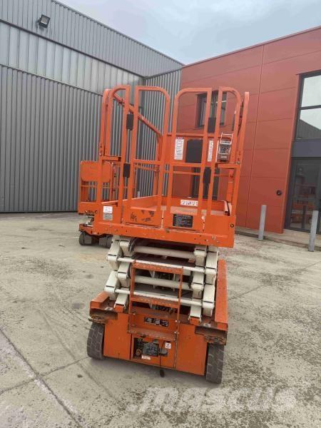 Snorkel S4732E Articulated boom lifts