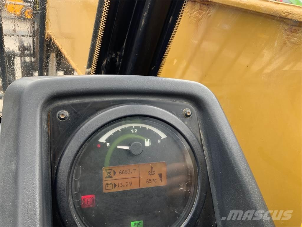 CAT TH414C GC (ST23780) Farm machinery