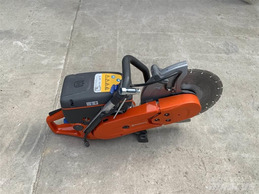 Husqvarna K770 Saw Farm machinery