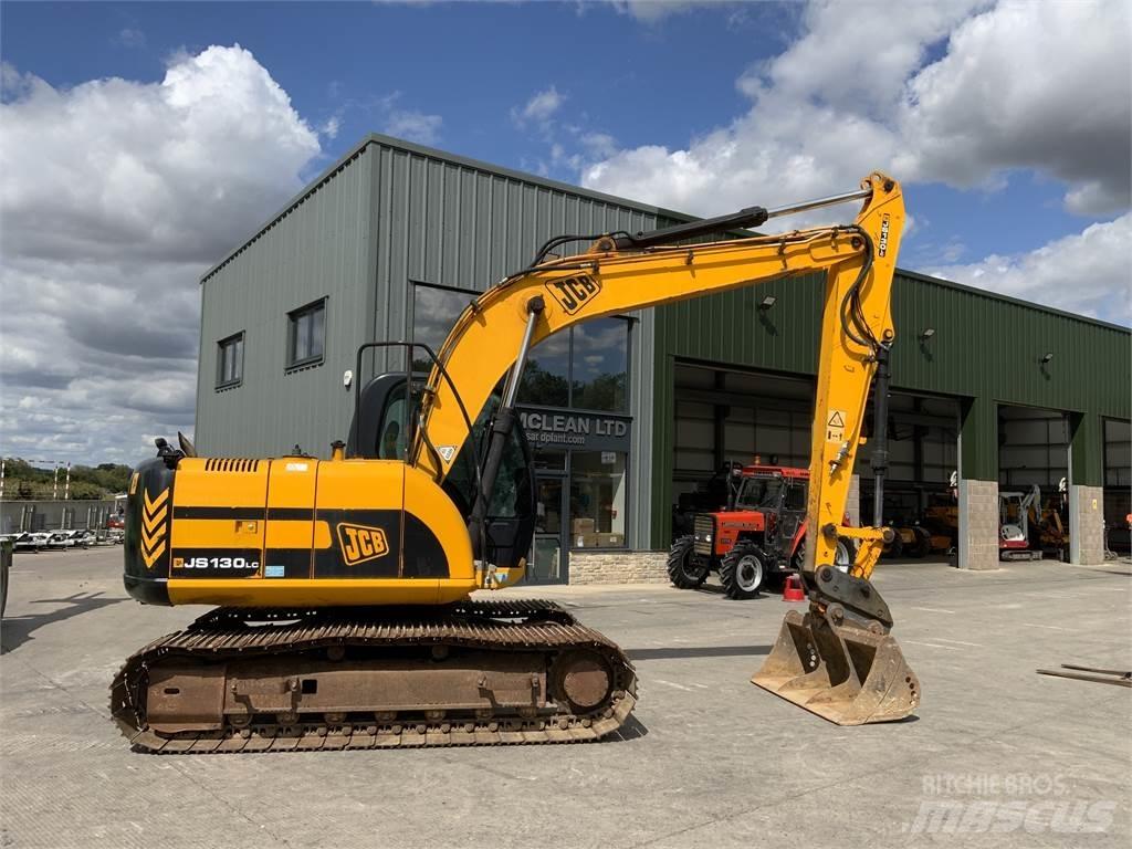 JCB JS130 LC Digger Farm machinery