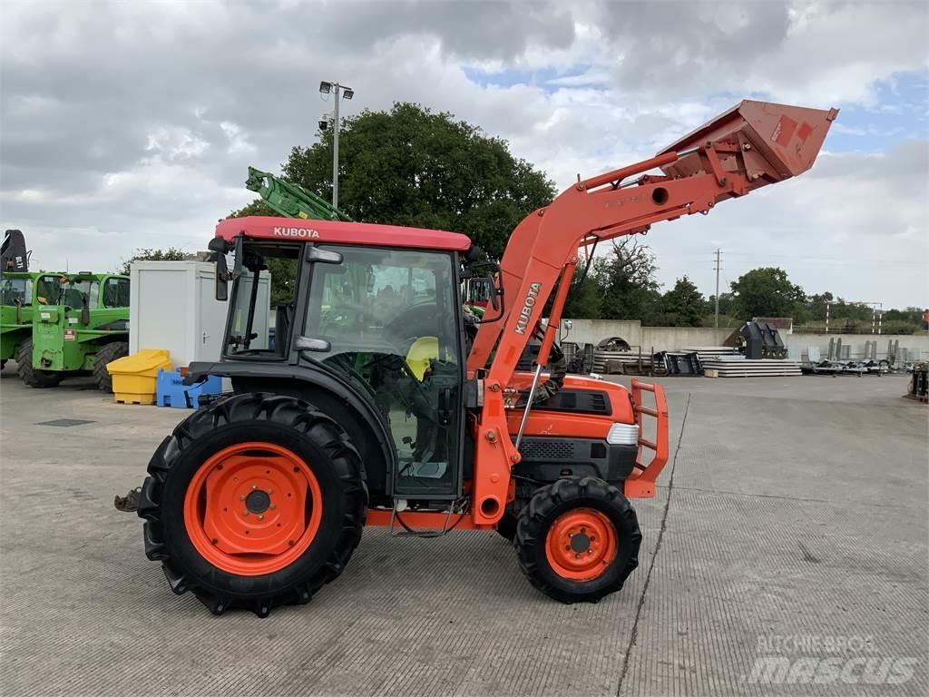 Kubota L3830 (ST23950) Farm machinery