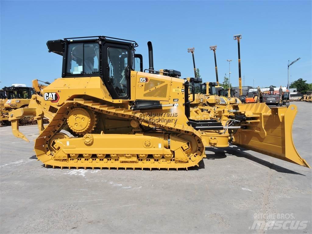 CAT D5 Dozers