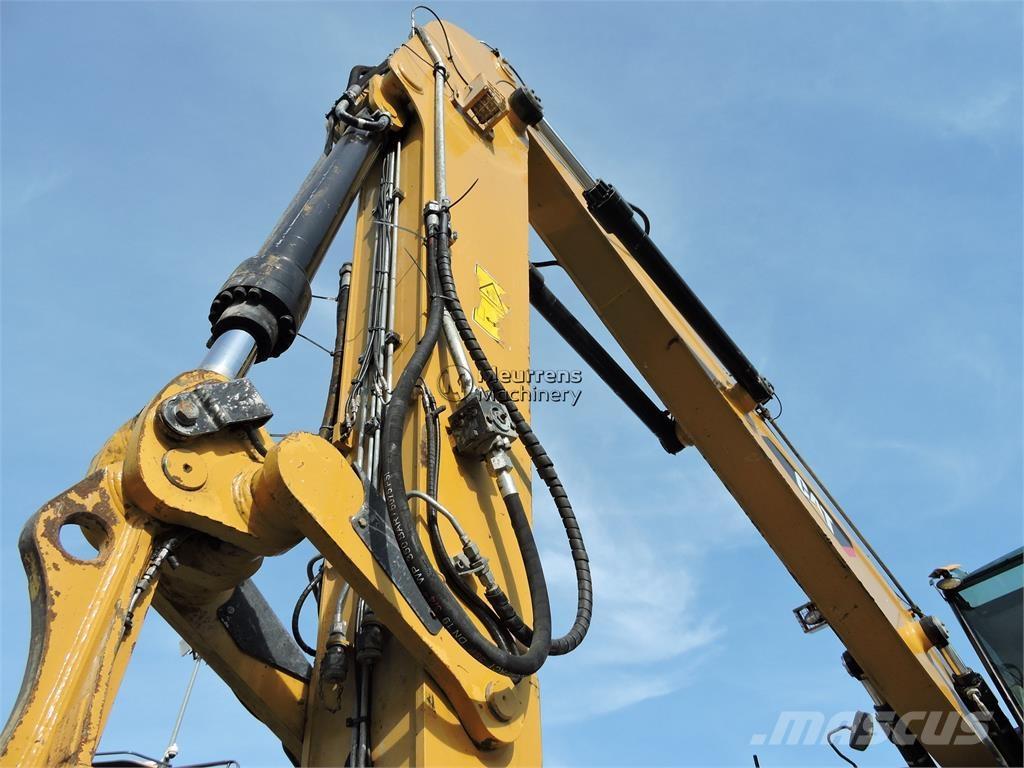 CAT MH3024 Waste / industry handlers